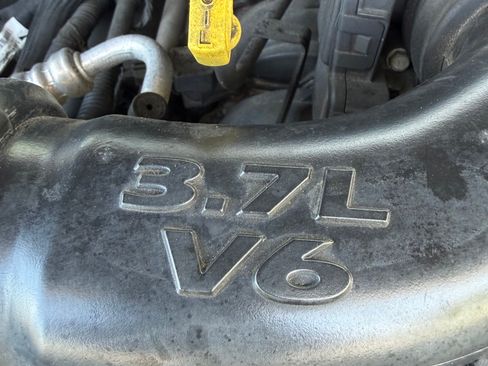 Used 2008 Jeep Liberty Limited w/ Premium Group II RWD image 16