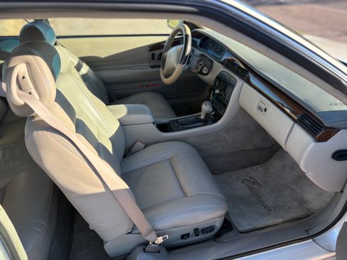 Used 2000 Cadillac Eldorado ESC w/ Comfort/Convenience Pkg image 1