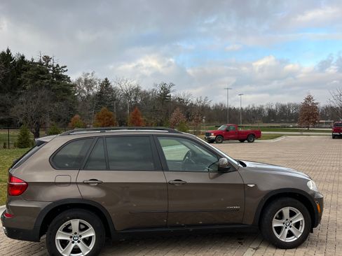 Used 2012 BMW X5 xDrive35d image 9