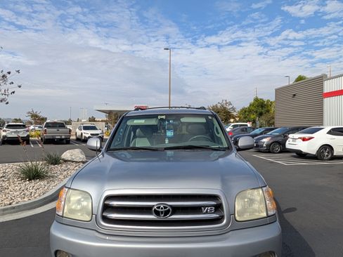 Used 2001 Toyota Sequoia Limited image 4