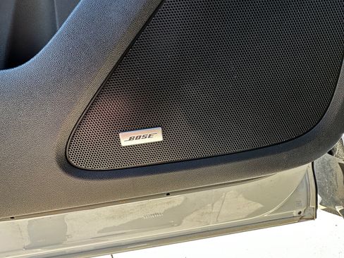 Used 2022 Chevrolet Equinox Premier image 12