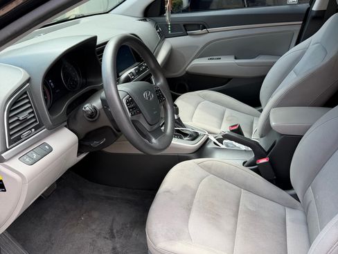 Used 2018 Hyundai Elantra SEL FWD image 5
