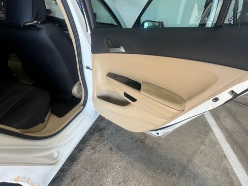 Used 2012 Honda Accord LX image 15