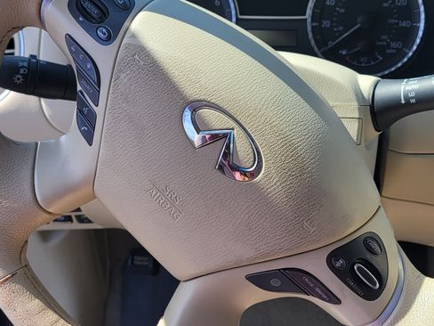 Used 2013 INFINITI JX35 AWD w/ Premium Pkg image 16