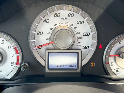 Used 2015 Honda Pilot Touring image 11