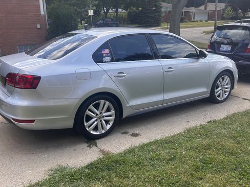 Used 2014 Volkswagen Jetta GLI image 6