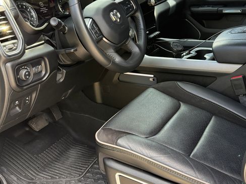 Used 2024 RAM 1500 Laramie RWD image 5