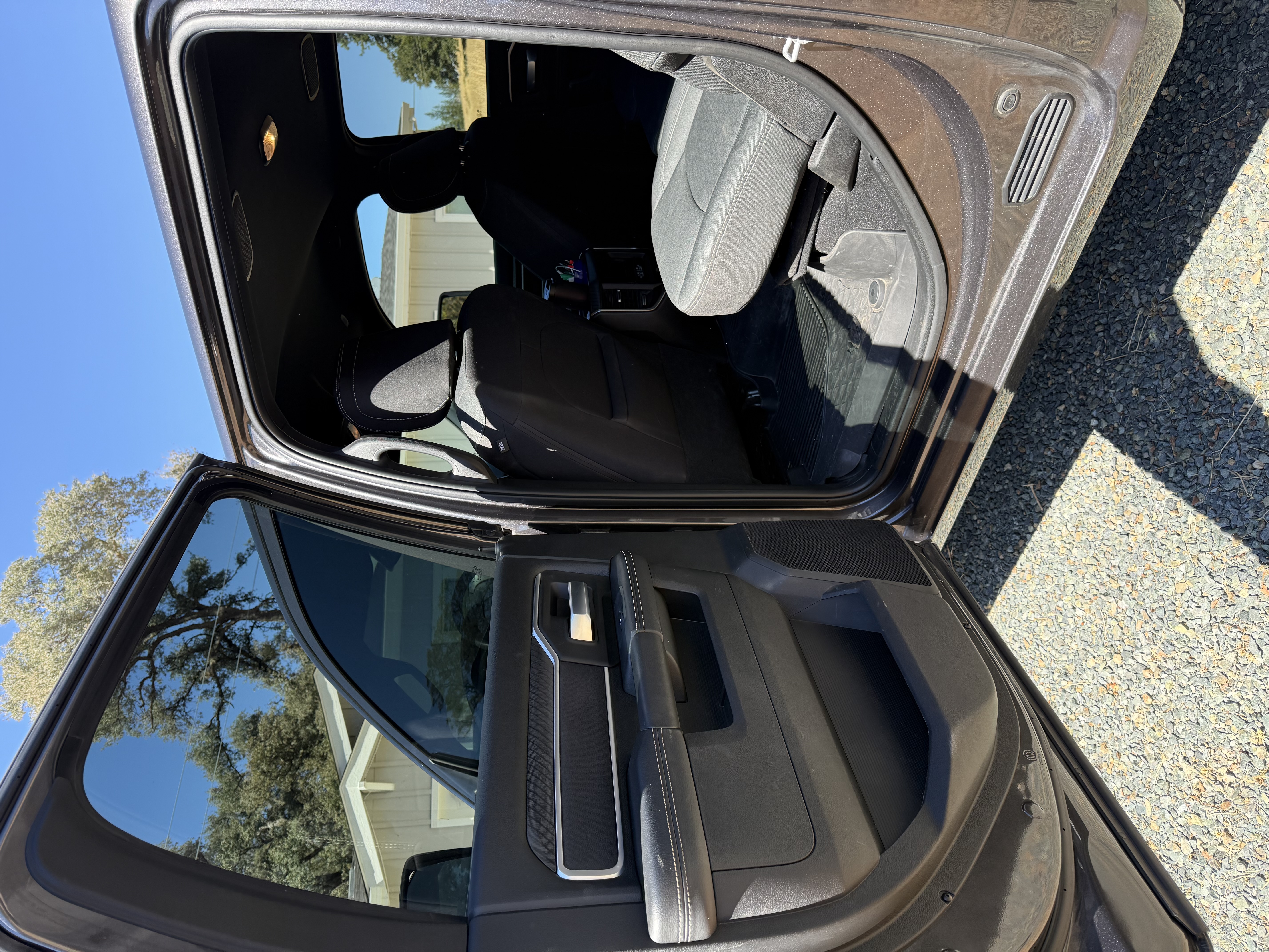 Used 2025 RAM 2500 Big Horn AWD/4WD image 15