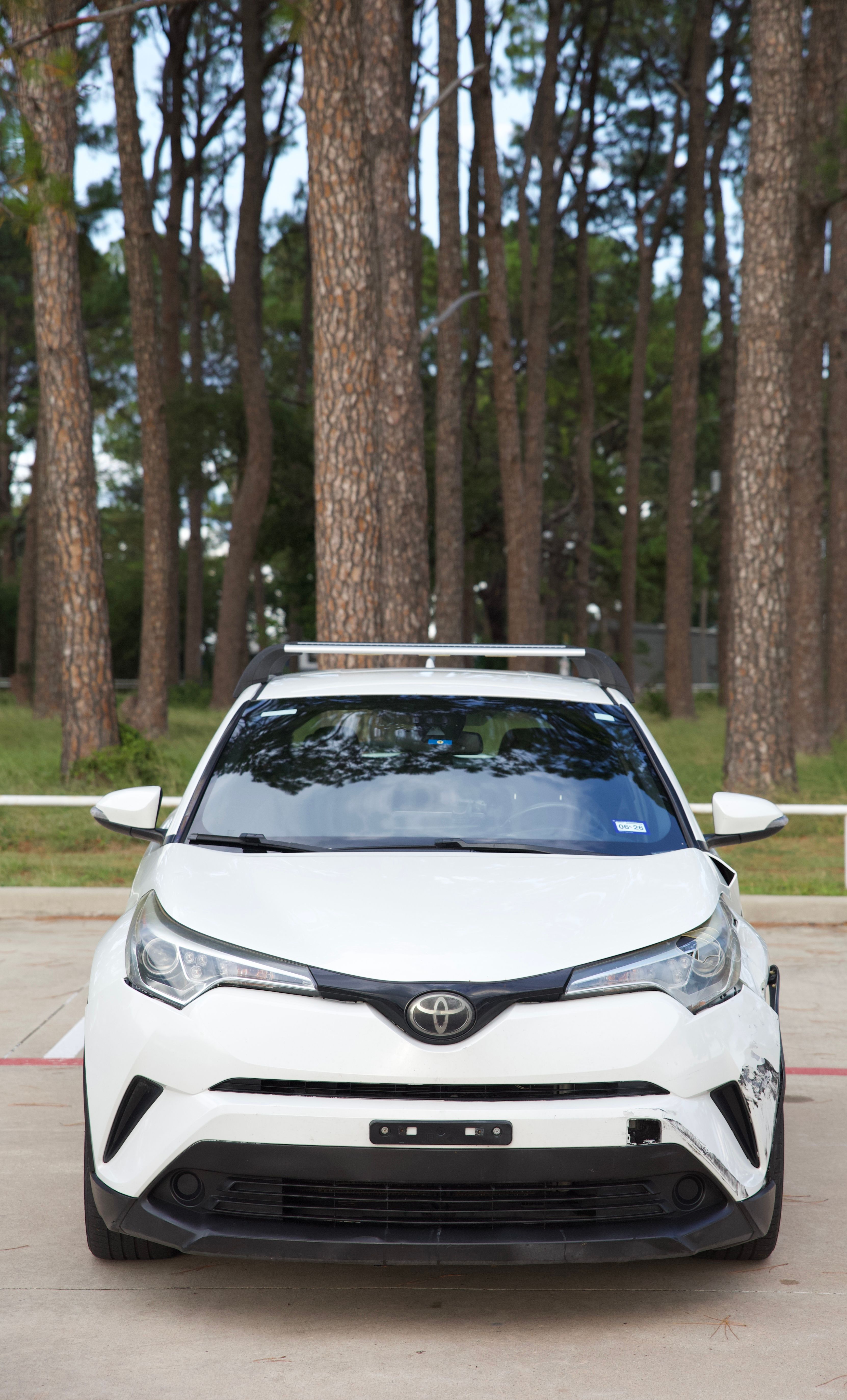 Used 2018 Toyota C-HR XLE FWD image 6