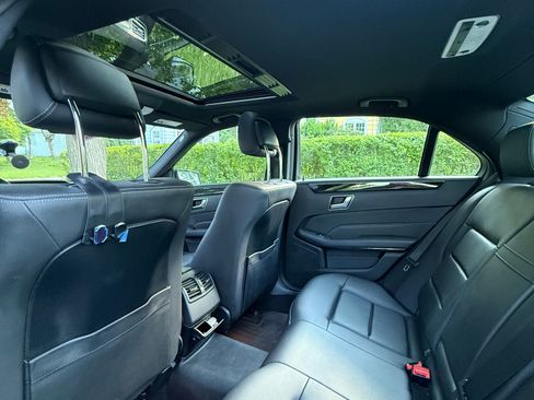 Used 2016 Mercedes-Benz E 350 4MATIC Sedan image 8