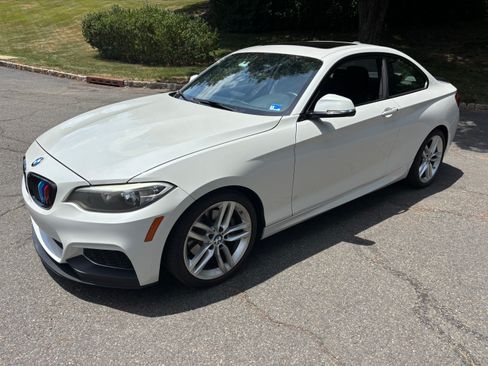 Used 2016 BMW 228i Coupe RWD image 1