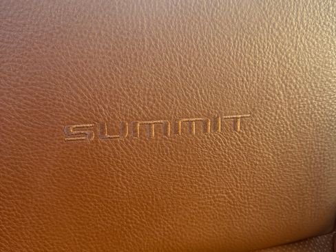 Used 2017 Jeep Grand Cherokee Summit w/ Platinum Series Group image 14