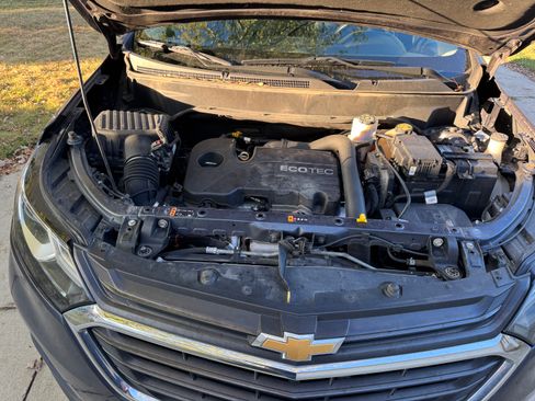 Used 2018 Chevrolet Equinox LT image 12