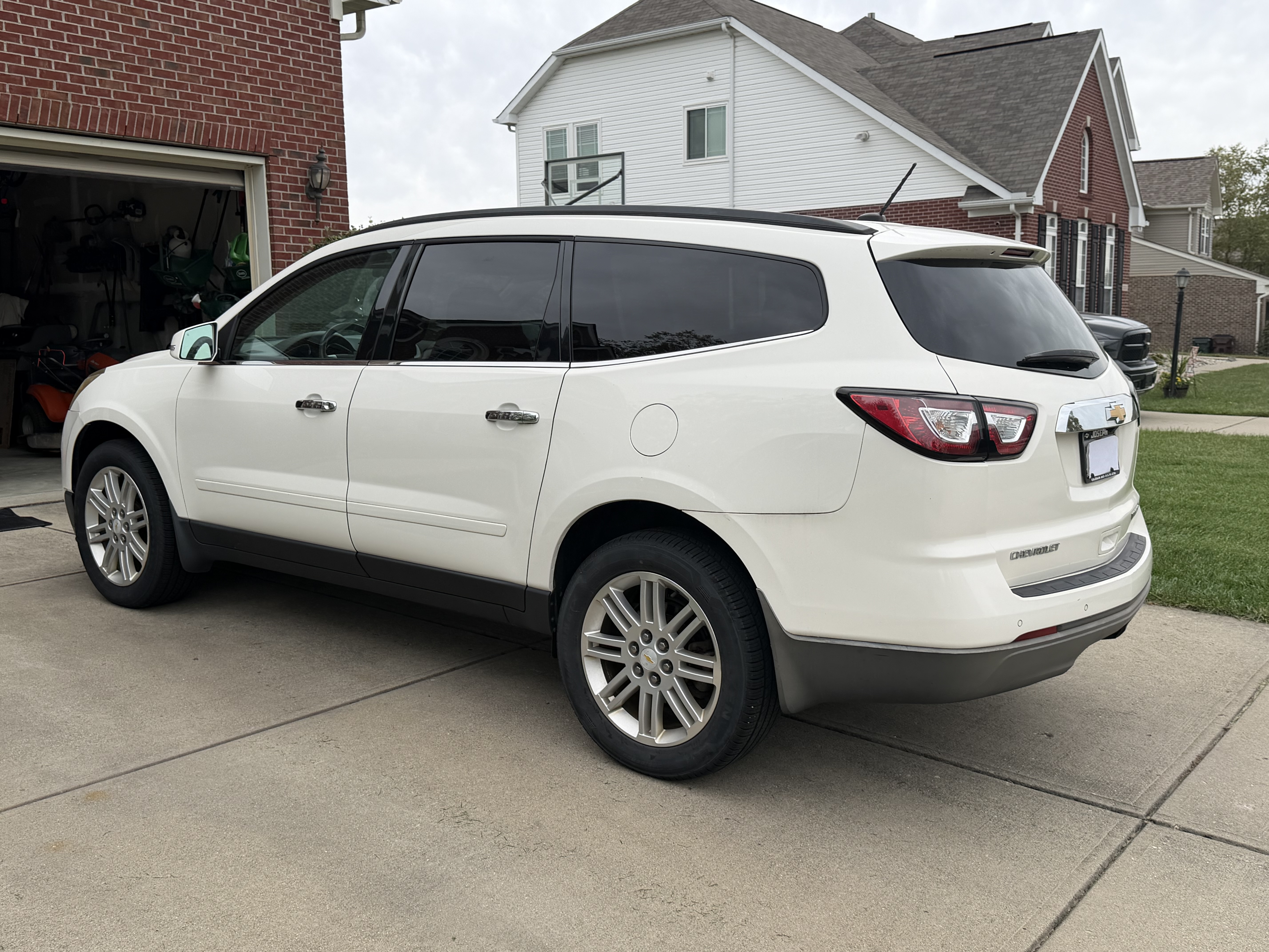 Used 2015 Chevrolet Traverse LT w/ Style and Technology Package FWD image 15