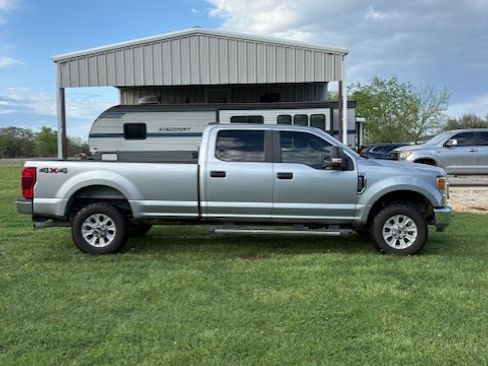Used 2022 Ford F250 XL w/ STX Appearance Package image 4