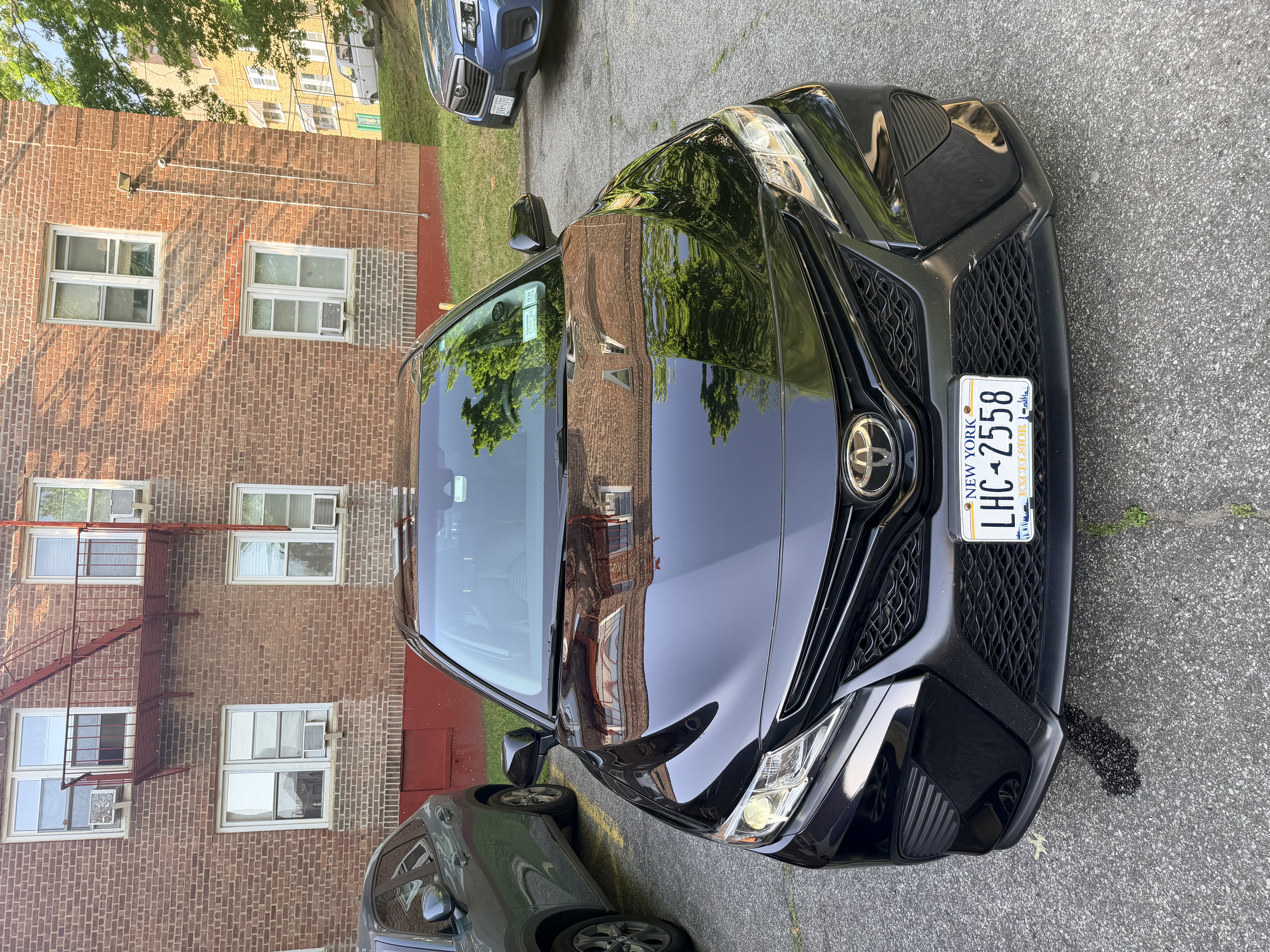 Used 2018 Toyota Camry SE FWD image 9