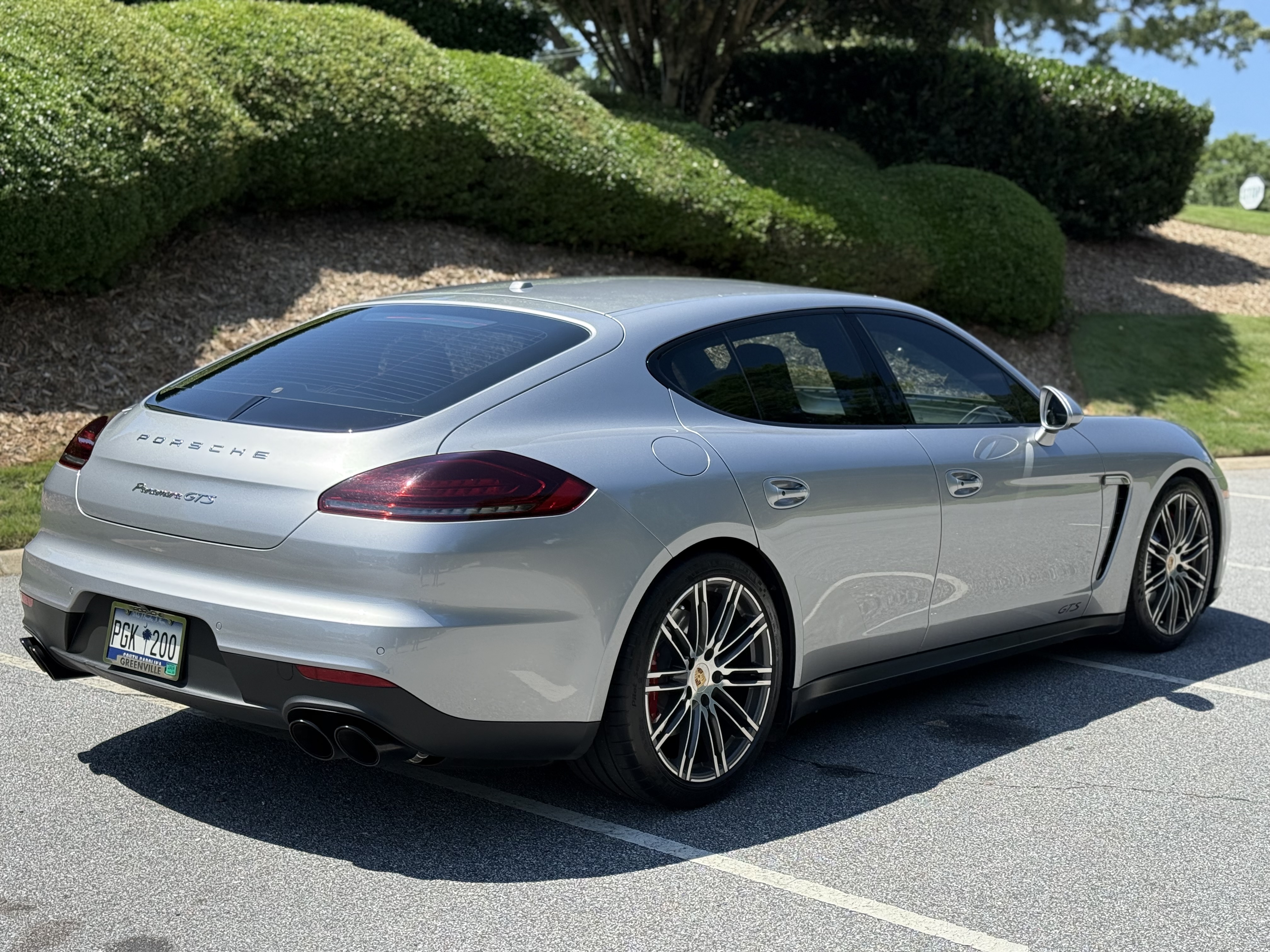 Used 2015 Porsche Panamera GTS AWD/4WD image 5