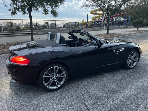 Used 2016 BMW Z4 sDrive35i image 2
