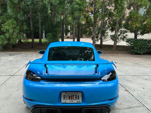 Used 2021 Porsche 718 Cayman GT4 image 6