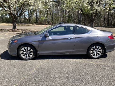 Used 2015 Honda Accord EX image 5
