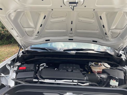 Used 2024 GMC Sierra 1500 Pro w/ Pro Value Package image 17