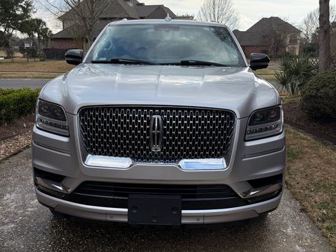 Used 2018 Lincoln Navigator L Reserve image 1