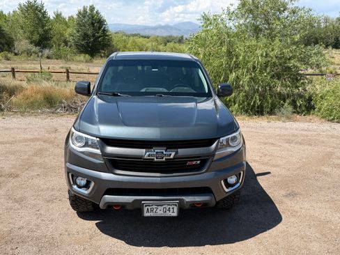 Used 2015 Chevrolet Colorado Z71 w/ LPO, Gearon Divider Package AWD/4WD image 4