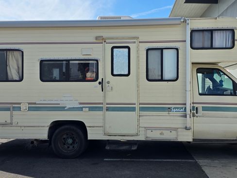 Used 1993 Ford E-350 and Econoline 350 image 1