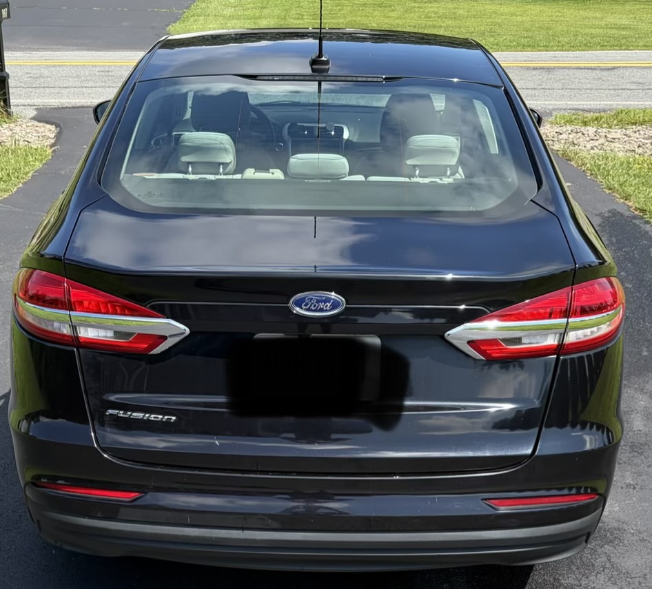 Used 2019 Ford Fusion S FWD image 5
