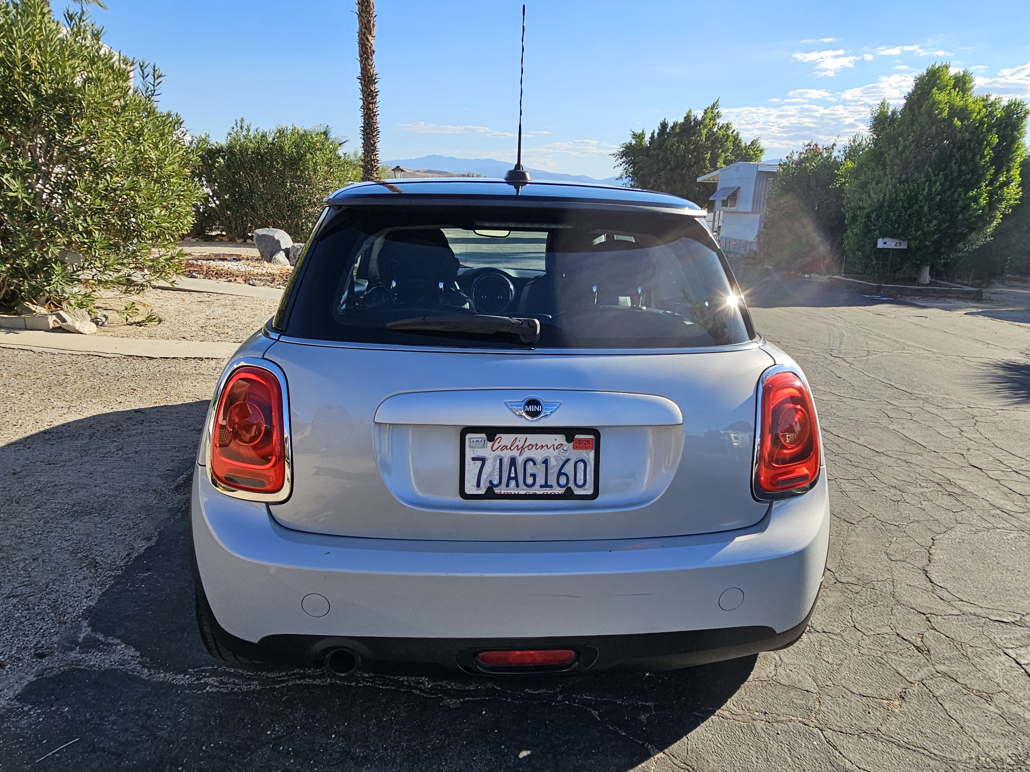 Used 2015 MINI Cooper 2-Door Hardtop FWD image 4