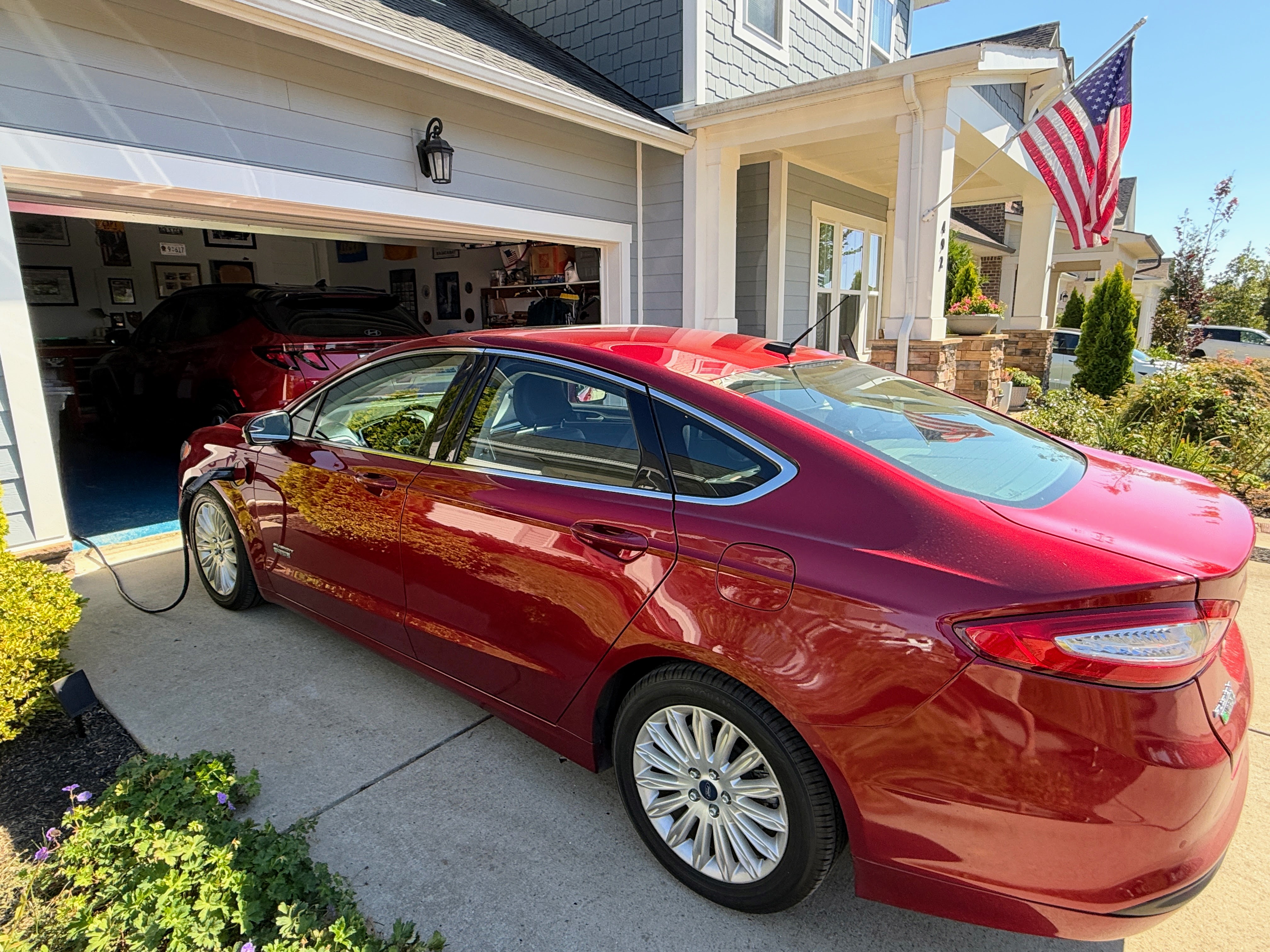 Used 2015 Ford Fusion Energi SE FWD image 6
