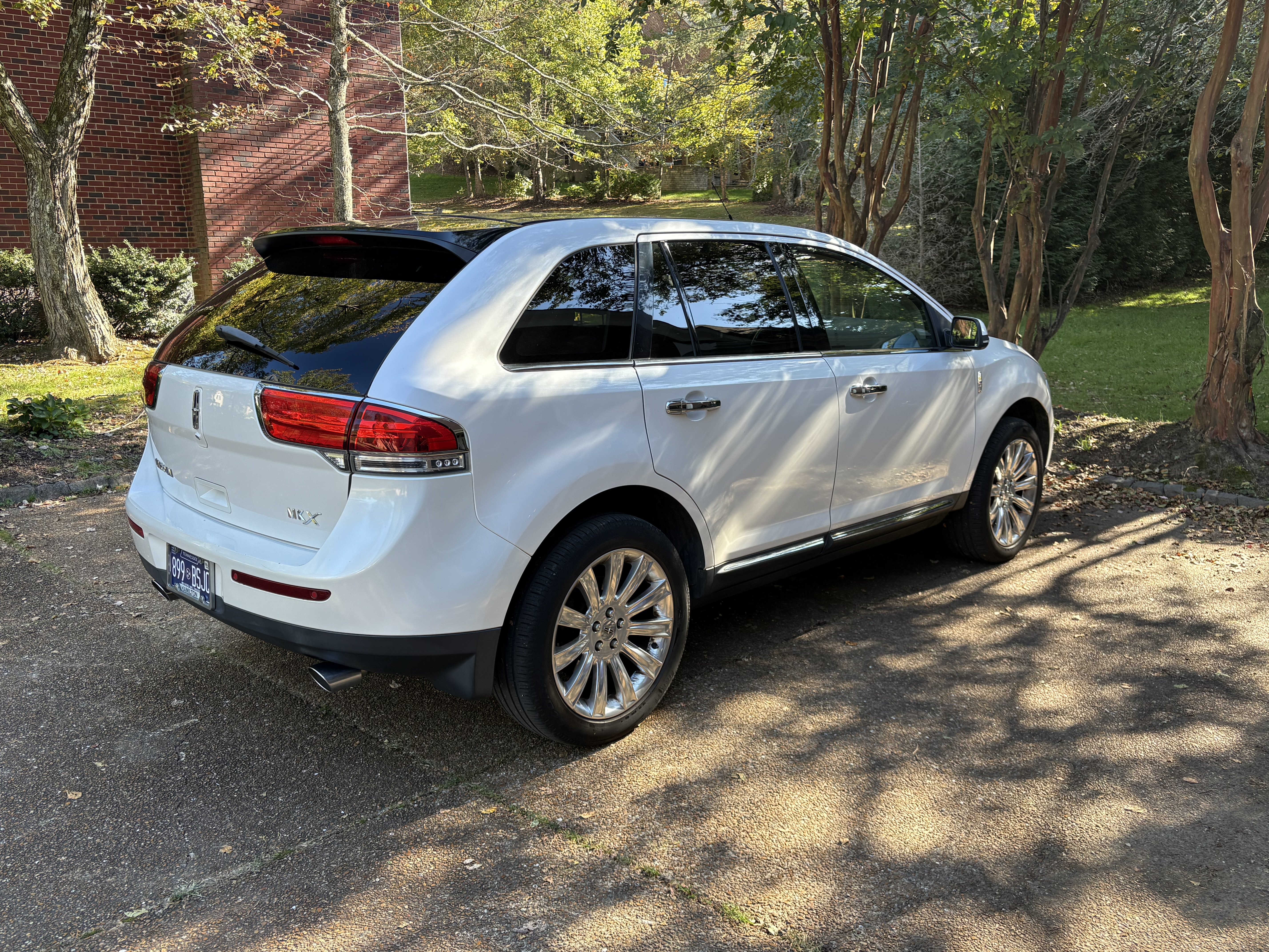 Used 2015 Lincoln MKX FWD w/ Equipment Group 102A image 6