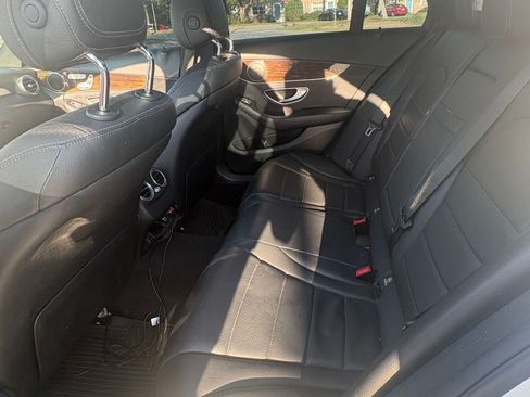 Used 2018 Mercedes-Benz C 300 4MATIC Sedan image 16