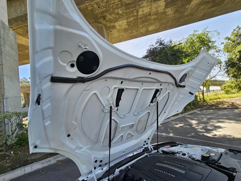 Used 2017 Jaguar F-TYPE S image 18