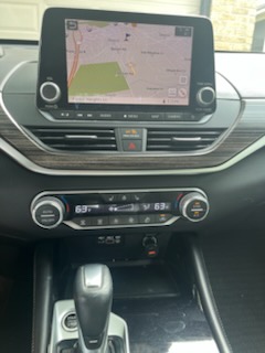 Used 2020 Nissan Altima 2.5 SL FWD image 10