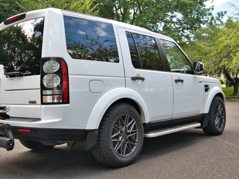 Used 2015 Land Rover LR4 HSE AWD/4WD image 5