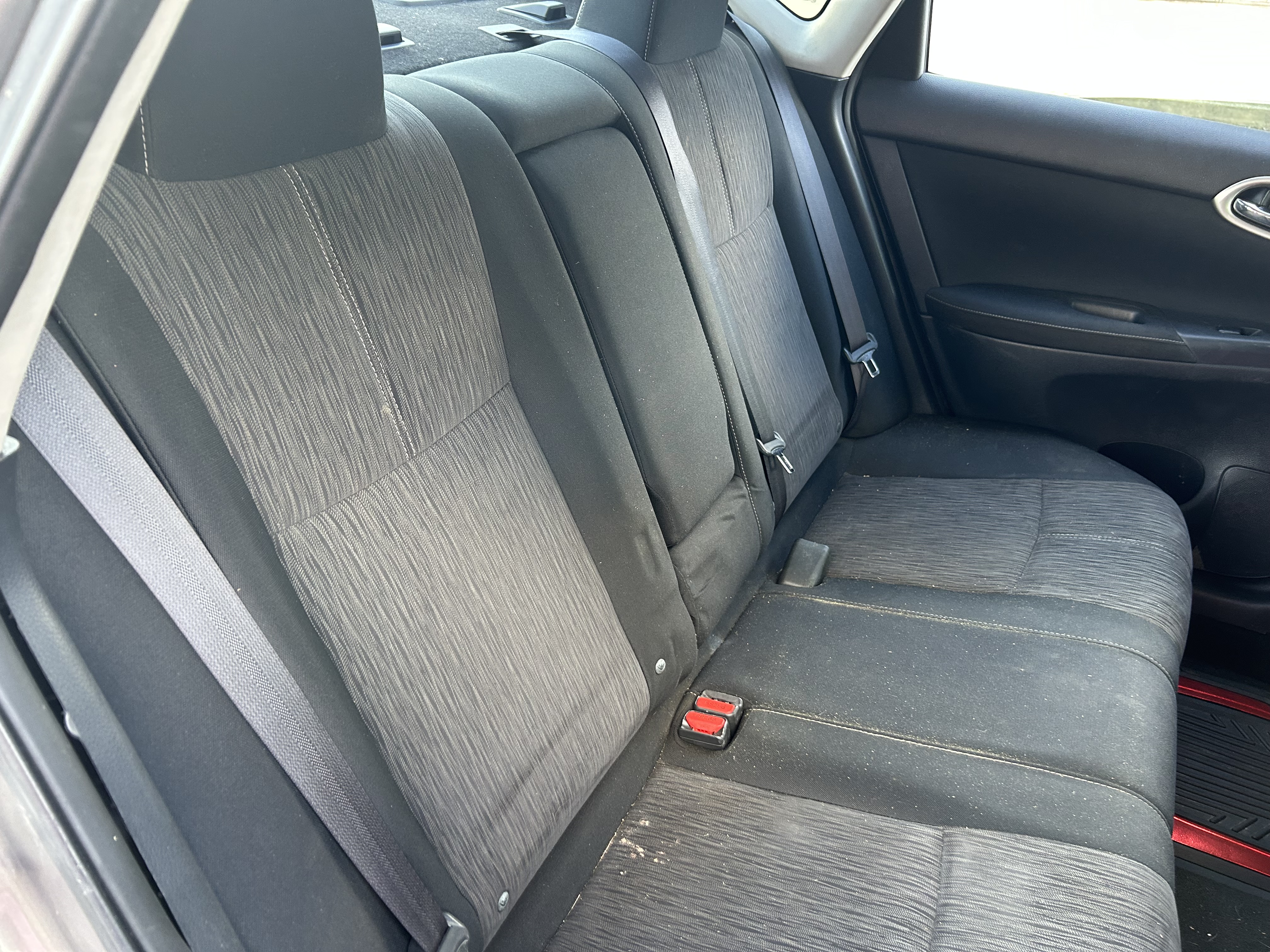 Used 2015 Nissan Sentra SV FWD image 10
