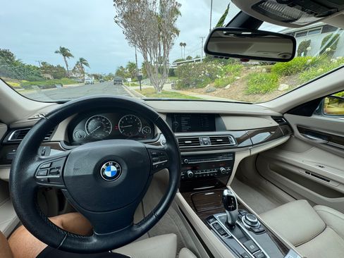 Used 2011 BMW 740Li RWD image 8