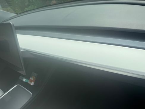 Used 2022 Tesla Model Y Long Range AWD/4WD image 6