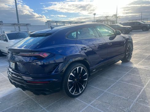 Used 2023 Lamborghini Urus S image 4
