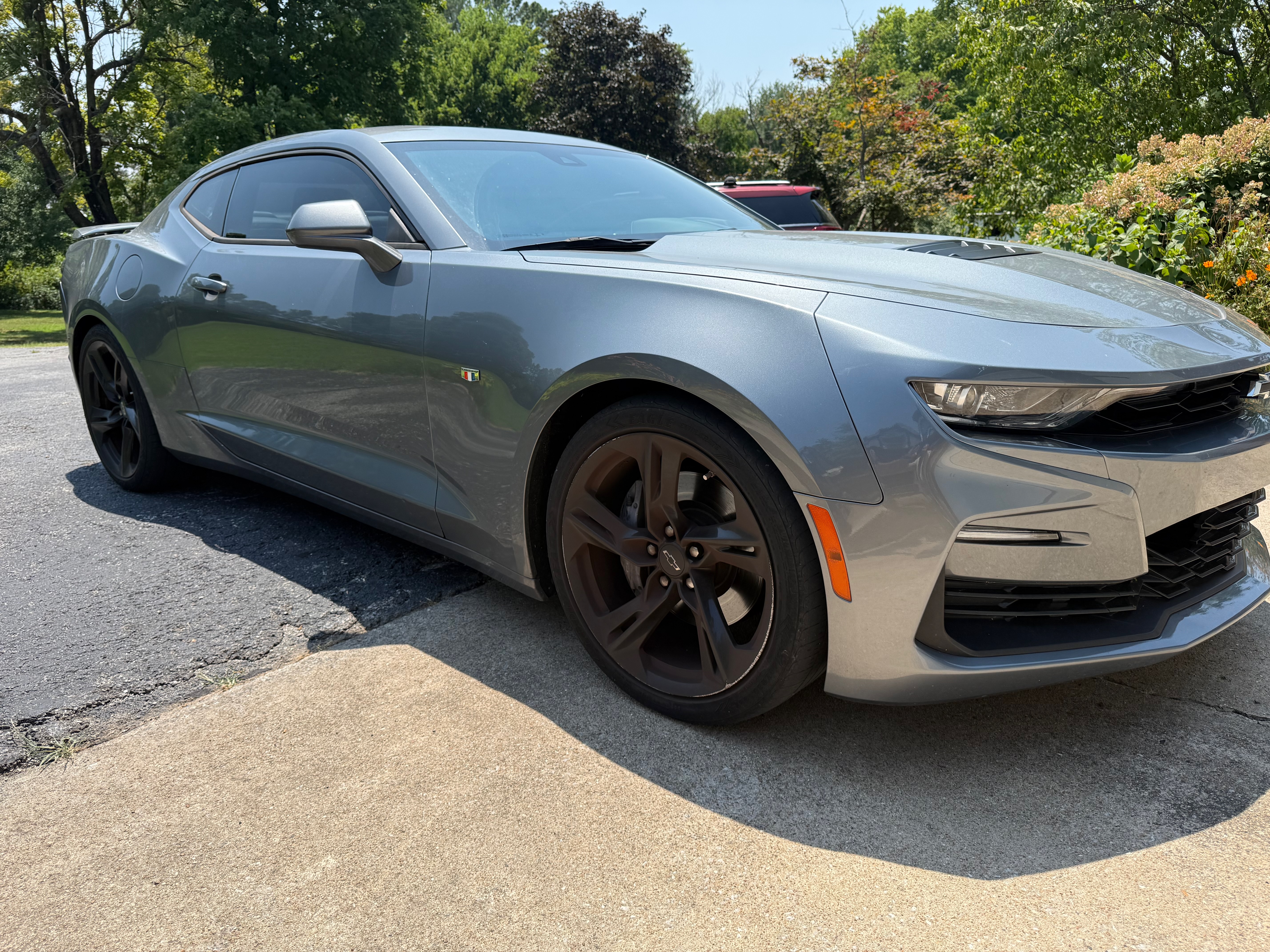 Used 2020 Chevrolet Camaro SS RWD image 8