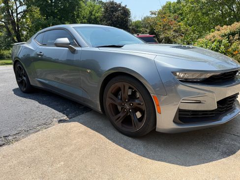 Used 2020 Chevrolet Camaro SS RWD image 8