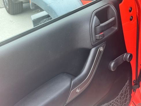 Used 2015 Jeep Wrangler Sport w/ Connectivity Group image 12