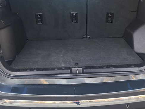 Used 2018 Chevrolet Equinox LT image 9