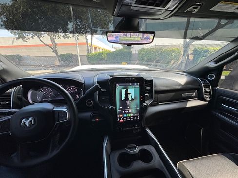 Used 2024 RAM 2500 Laramie w/ Night Edition image 9