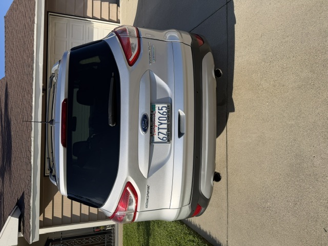 Used 2013 Ford Escape Titanium w/ Parking Technology Pkg FWD image 4