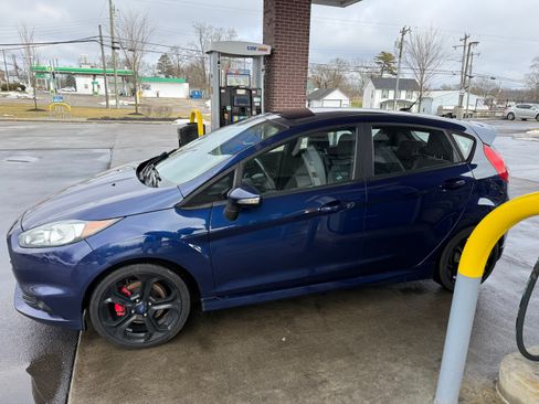 Used 2016 Ford Fiesta ST image 6