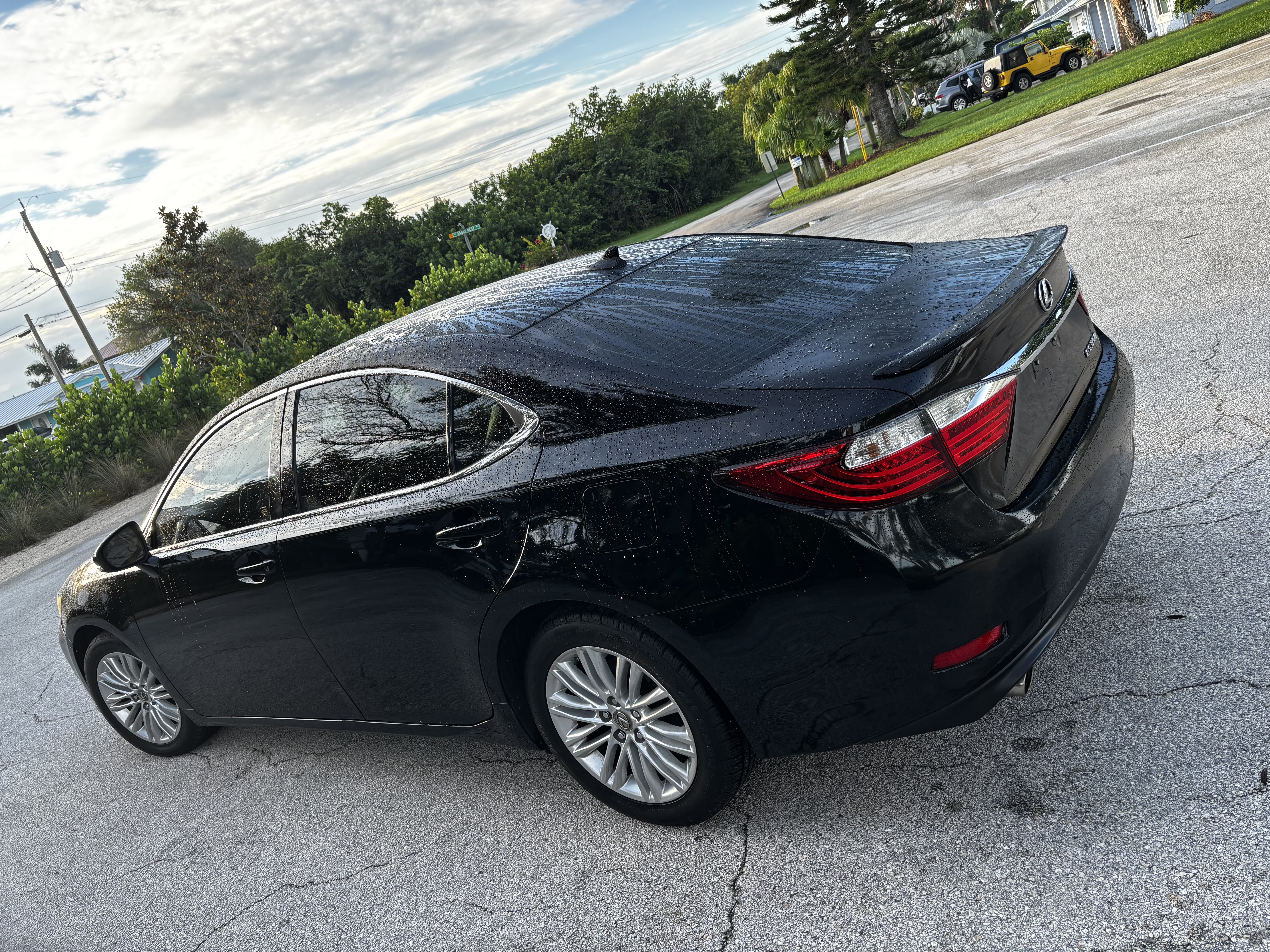 Used 2013 Lexus ES 350 w/ Luxury Pkg FWD image 6