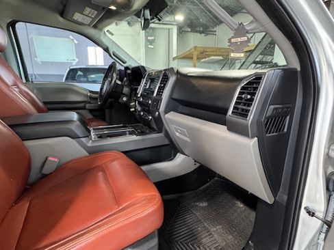 Used 2015 Ford F150 XLT w/ Equipment Group 301A Mid image 12