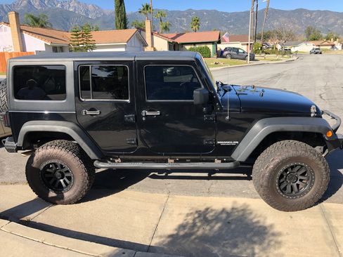 Used 2014 Jeep Wrangler Unlimited Sport w/ Quick Order Package 24S image 1